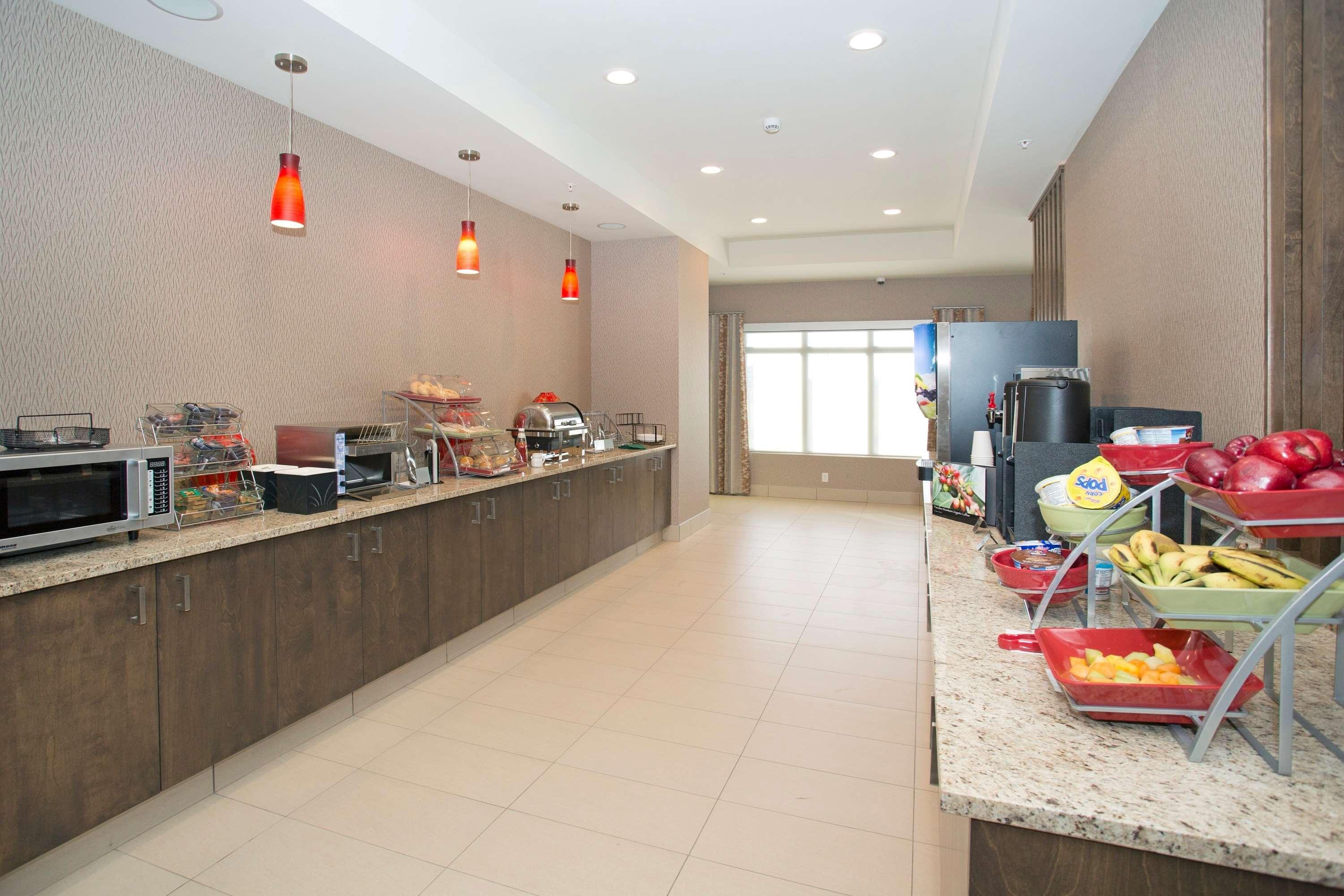 Wingate By Wyndham Calgary Airport Otel Dış mekan fotoğraf