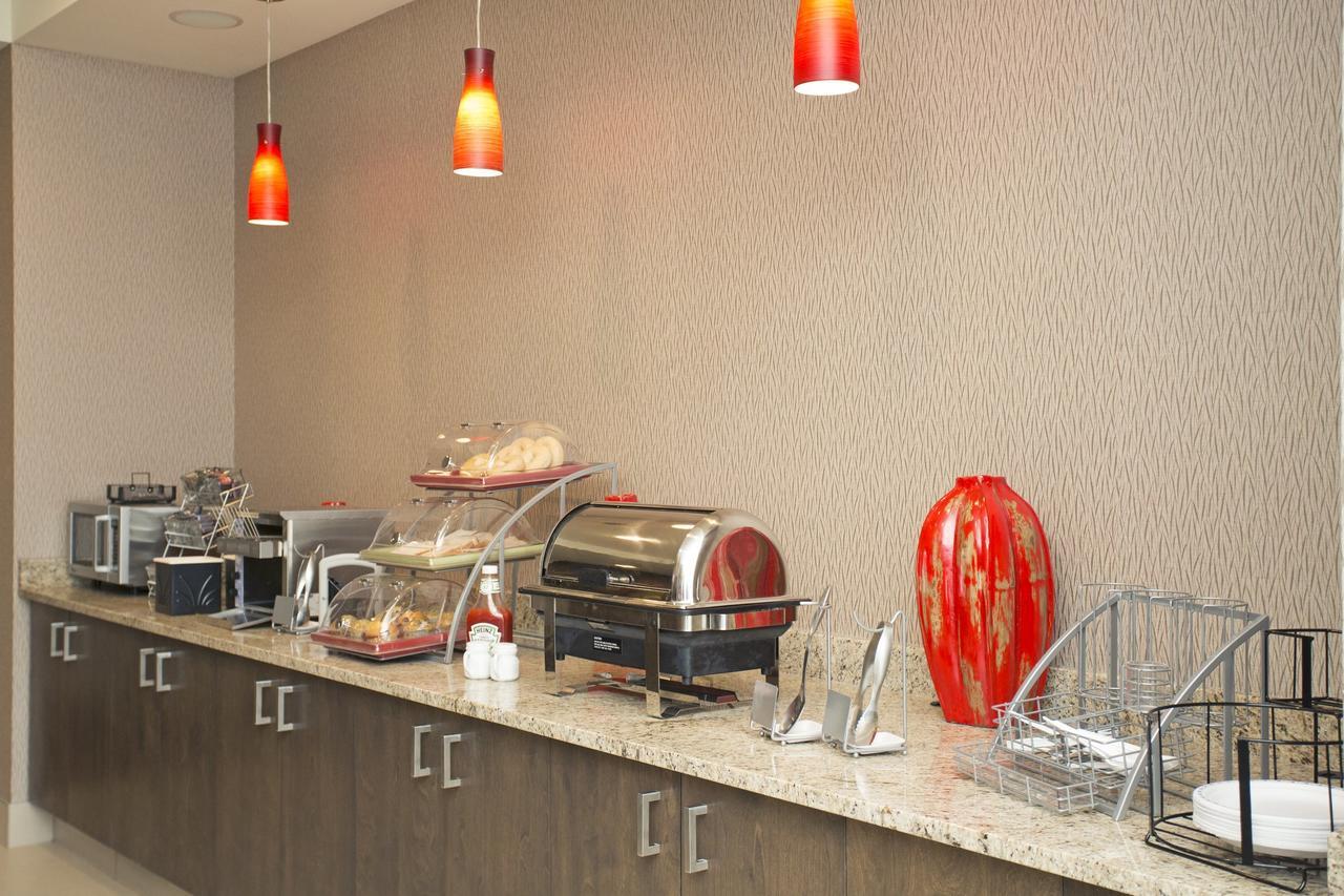 Wingate By Wyndham Calgary Airport Otel Dış mekan fotoğraf
